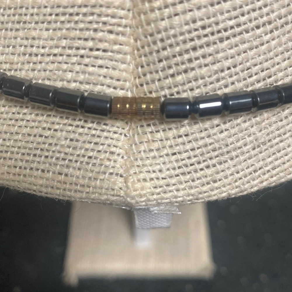 Elegant 90s Tan Wood Beaded & Hematite Necklace